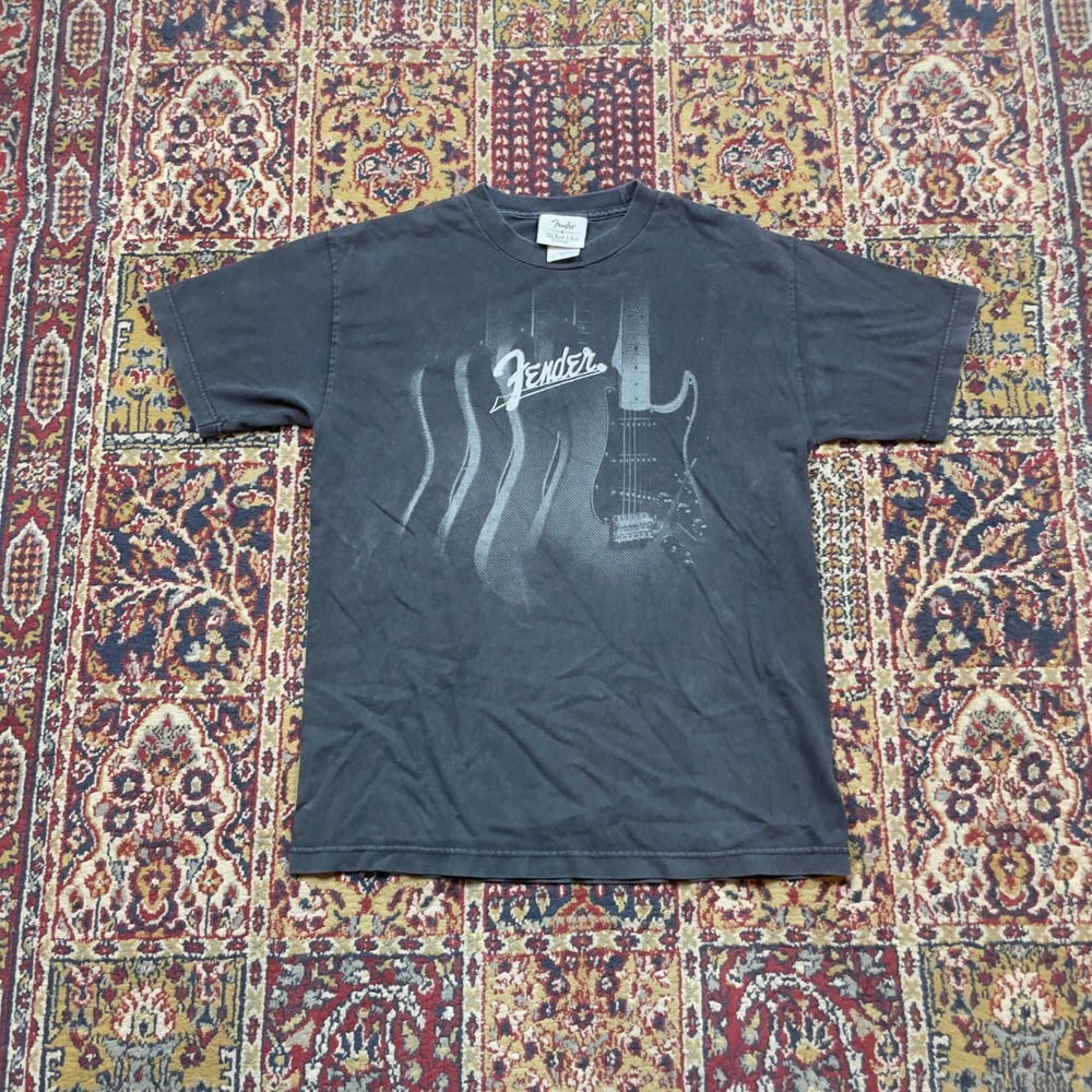 VTG 00s Fender Stratocaster Guitar Graphic T-Shirt Medium Faded Black Music Tee